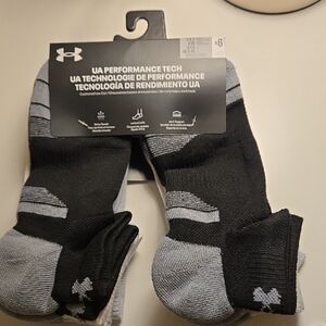 Under Armour Men's Black and Gray Athletic Socks